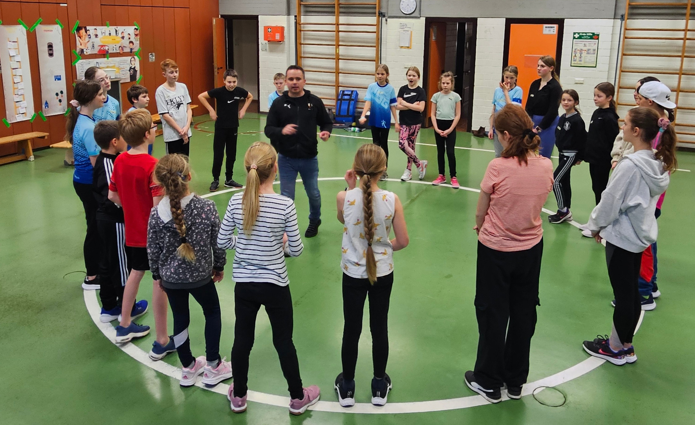 Titelbild Selbstverteidigung Januar 2025