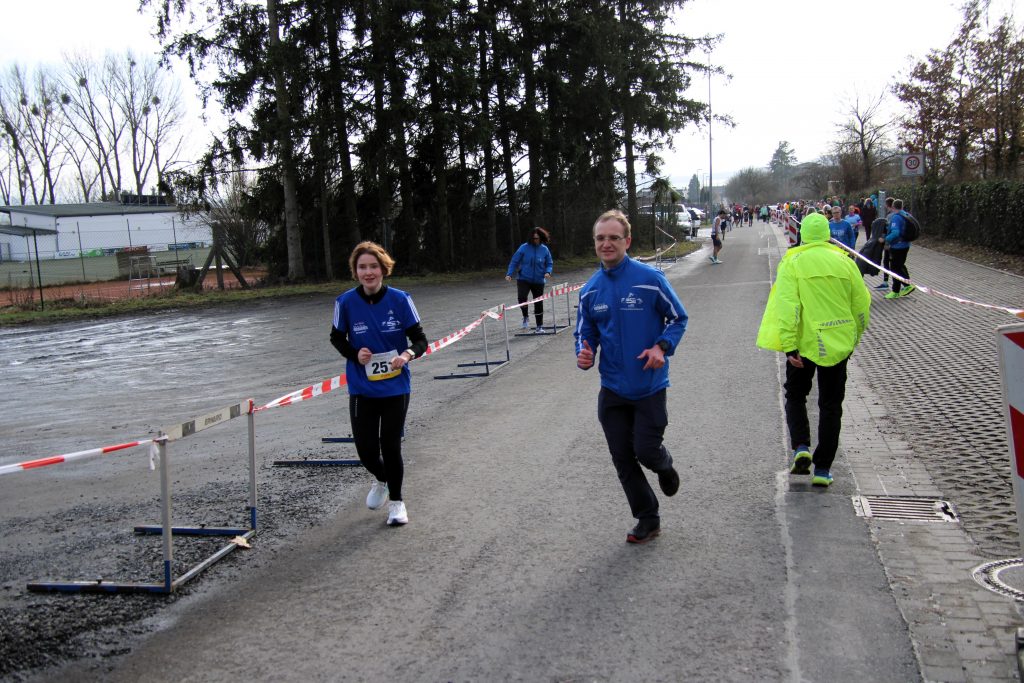 WLS Frickhofen Luna Marie mit Trainer Manuel